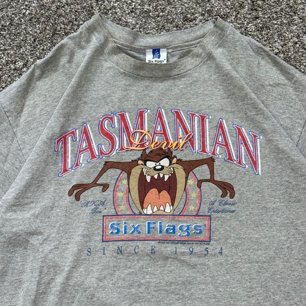 Vintage 1997‎ Tasmanian Devil Six Flags Looney Tunes Taz TShirt Mens XL Made USA